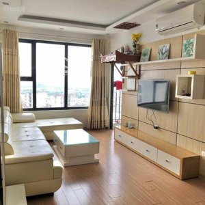 chính chủ cho thuê căn hộ 2 phòng ngủ green stars - full đồ - view hồ đẹp - giá tốt