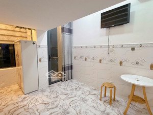 cho thuê phòng duplex có cửa sổ - giờ giấc tự do - quận 8