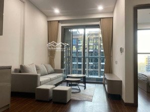 hot! chính chủ bán gấp 1n + toà m1, tầng 12 nội thất nb 47m2 view vinuni - giá bán nhanh 3 tỷ 250