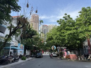 bán nhà mặt phố chiến thắng văn quán ôtô tránh nhau kinh doanh đỉnh mặt tiền 5m giá chỉ hơn 16 tỷ