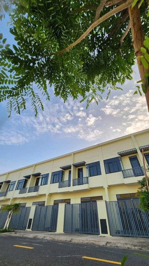 bán nhà phố phước đông new city 1 lầu giá f0 chỉ 1,589 tỷ ck 110tr, nhà sẵn sổ sẵn lh 