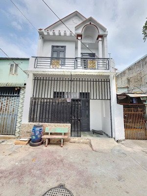 2.3 tỷ/ quá rẻ nhà 1t1l gần ngã tư miếu ông cù tp thuận an đường hẻm oto