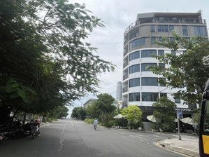 bán nhà 3 tầng mặt tiền hồ thấu khu du lịch biển mỹ khê, mân thái