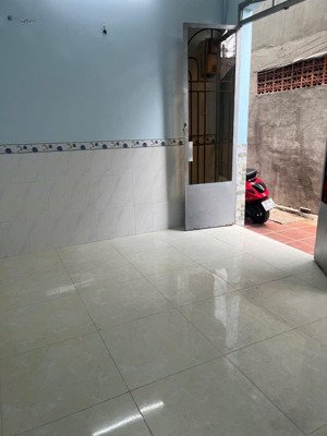 cho thuê nr hẻm nguyễn xí, 6,5 triệu, 4x6m, tiện lợi, giá tốt, q. bình thạnh, hcm