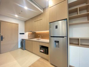 chính chủ cho thuê studio đủ đồ 38m2 tại trinity tower 145 đường hồ mễ trì giá 10tr. 0917,;748.:822