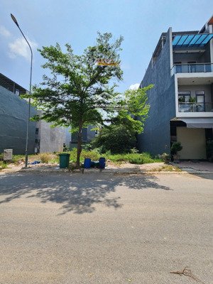 bán đất 4x16m, mặt tiền bình chuẩn 36 p. bình chuẩn gần chợ phú phong