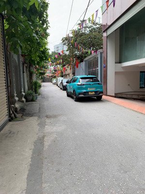 bán nhà sát vách quận uỷ bắc từ liêm 35m2 x 5 tầng giá 4,8tỷ 3 bước chân ra đường tây thăng long