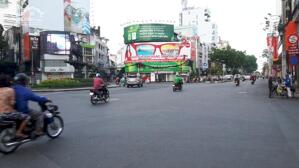Cho thuê toà nhà MT: 8m DT: 200 m2 phố Lê Hồng Phong, nhận diện tốt, đoạn đẹp.