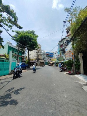nhà mặt tiền đông hồ gần lý thường kiệt, dt 37m2 giá 4.99 tỷ