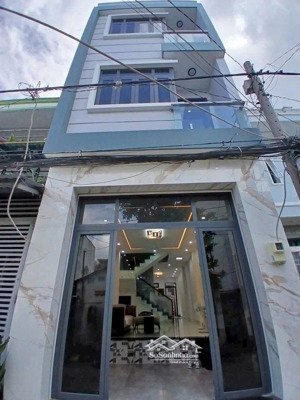 bán nhà 120m2 , 1 trệt 2 lầu , thiết kế hiện đại sang trong , đã có sổ , công chứng ngay