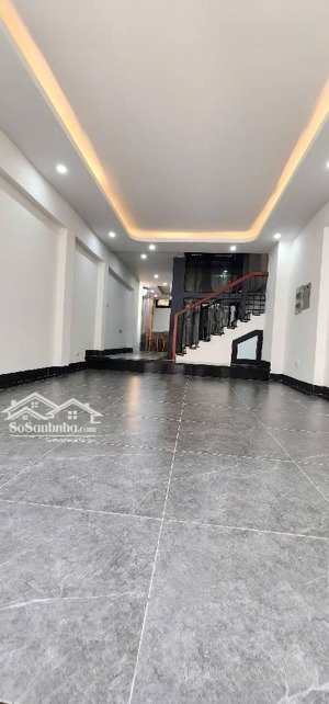 bán nhà dân xây hồng tiến bồ đề, 71m2, 5 tầng, thang máy xịn vừa ở vừa kinh doanh ô tô tránh
