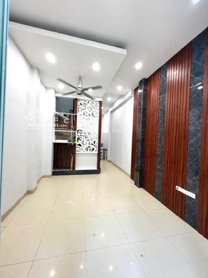 bán nhà định công hạ, 2 mặt thoáng, full nội thất, giá chào 5.8 tỷ!