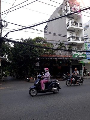 bán nhà góc 2 mặt tiền đường cách mạng tháng tám, phường 7, quận tân bình - giá chỉ 13,5 tỷ