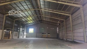 cho thuê kho xưởng tân kiên, bình chánh. diện tích 2000m2, xưởng 1200m2. đường xe container 24/24