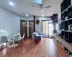 (giá thật) chính chủ bán căn 63,4m2. tầng cao. 2pn-2vs: full nội thất. sẵn sổ người việt.