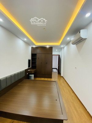 nhà đẹp trung tâm sài đồng 58m ô tô đỗ cửa giá chỉ nhỉnh 6 tỷ!