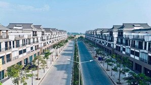 bán nhà mặt phố tại imperia grand plaza đức hòa, ngay cổng vào vinhomes 7,5 tỷ, dt 110m2