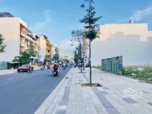 duy nhất 1 lô đất mặt tiền đường thích quảng đức kđt hà quang 2 - nha trang, giá chỉ 93tr/m2
