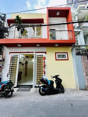 nhà giá tốt chỉ 2tỷ450tr 39,2m2 diên hồng p1 bình thạnh