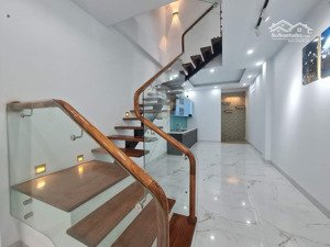 cực hiếm - dân xây độc lập - 7 chỗ vào nhà. không có căn thứ 2, đại mỗ nhà đẹp 32m2*4t, giá 7 tỷ tl