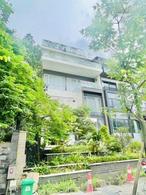 bán siêu biệt thự ciputra đẳng cấp quận tây hồ - hàng xóm thủ tướng - s = 400.6m2 - giá 148 tỷ