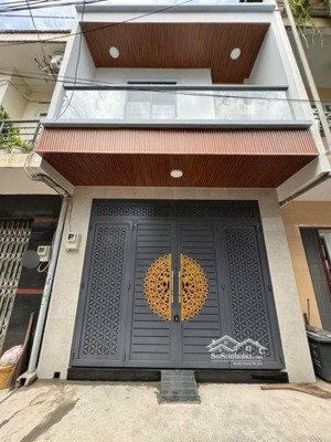 chính chủ gửi bán nhà riêng xã bình chánh, thiết kế 1 trệt 1 lầu 2 phòng ngủ diện tích 80m2