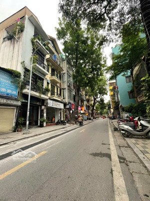 bán nhà phố duy tân. diện tích 100m2, hai mặt đường, đường trước nhà 10m giá 41 tỷ