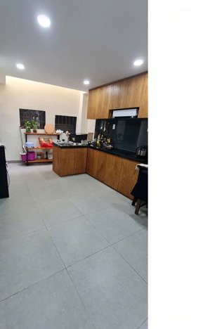 nhà mới đẹp mặt tiền đường số p.tân kiểng.