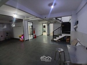 nhà chdv 6 tầng, 16pn, diện tích 110m2 tại đường huỳnh văn bánh, p. 10, q. phú nhuận, 16.5 tỷ