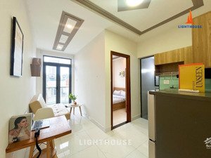 căn hộ 1pn ban công tách bếp, full nội thất sát ngã tư phú nhuận