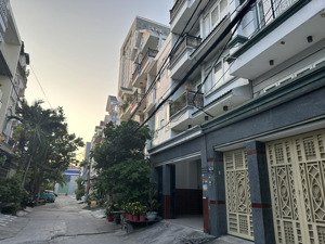 bán nhà phố 5x18m xây 1 trệt 1 lầu đường xe hơi thông hoàng quốc việt, phường phú thuận. giá 12 tỷ