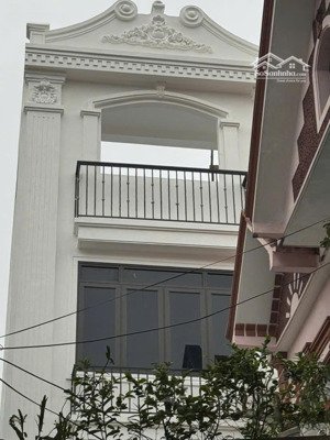 bán nhà riêng tại xóm trung, văn cao, hải phòng