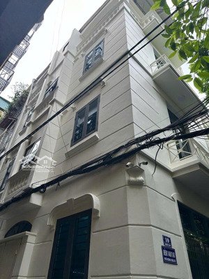 cần bán mặt phố cù chính lan dt 30 m 4 tầng nhà vỉa hè rộng kinh doanh sầm uất ô tô tránh