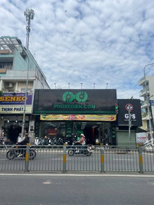 siêu phẩm! bán nhà mặt tiền tân kỳ tân quý. dt: 6.7 x 31m - cấp 4 - hđt: 60 triệu. giá 30 tỷ