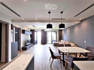 (19 triệu/th) hot!! giá tốt nội thất cao cấp ở ngay orchard parkview - novaland 3pn 2wc gần sân bay
