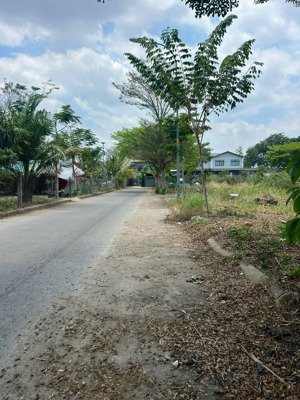 đất biệt thự góc 2 mặt tiền 511m2 full thổ cư giá chỉ 29tr/m2 cam kết giá thực 100%