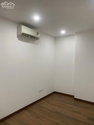 Cho thuê căn hộ chung cư Imperia 360 Giải Phóng 95m2 3pn 2wc đồ cơ bản 15tr/1 tháng