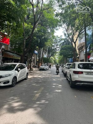 đầu tư mạc thái tổ "sướng" đến thất nghiệp! căn nhà 70m² 6 tầng thang máy vị trí vàng.lh 