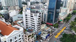 tòa nhà 300 tỷ tốt nhất quận 1 - quận 3 (11,6 x 33m) ~ 2500m2 sàn - hđt 1 tỷ/th đối diện cv tao đàn