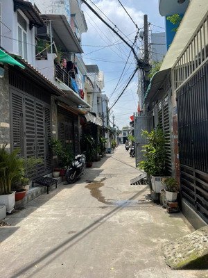 bán nhà hiệp thành 35 giáp metro - đúc 1 trệt 1 lầu hxh nhỉnh 3 tỷ