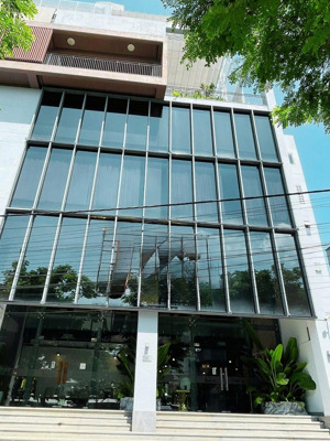 cho thuê nguyên tòa nhà riêng biệt phan chu trinh, bình thạnh 20*15m 2 lầu chỉ 110tr/tháng