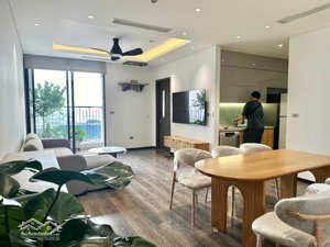 bán căn hộ 2 ngủ full nội thất, điều hòa âm trần, đồ điện tử - tầng cao đẹp ban công đông nam