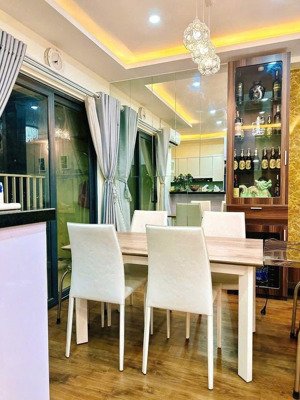 65m2, 1.65 tỷ quá rẻ, đầy đủ nội thất, view thoáng tầng 5, phúc đạt tower, ngay ql1k