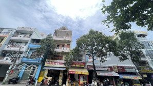 nhà 4 tầng đường hoàng diệu vĩnh nguyên nha trang cách biển 300m hướng đông nam sổ đỏ riêng