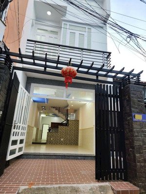 lê trọng tấn sát mặt tiền chỉ 7 tỷ xíu 92m2(4 x 23) vuông đét -- 2 tầng hxh đậu cửa
