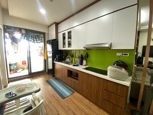 chuyển xuống mặt đất, gia đình thiện chí bán căn hộ 74.8m2 căn góc the pride, tầng trung, có sổ.