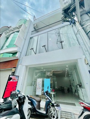 bán nhà mt huỳnh văn bánh - dt 5.2x13 - 4 tầng - hdt 45tr/th - giá 23 tỷ