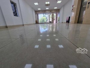 chính chủ cho thuê mặt bằng kinh doanh 135m2 tại số 710 lạc long quân giá chỉ 28tr