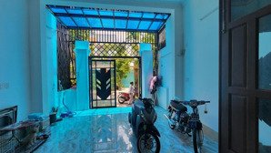 gia đình tôi cần tc gấp bán nhà nhanh tại xuân thới sơn, 3,85 tỷ, 100m2, 3pn, 3wc, nhiều tiện ích
