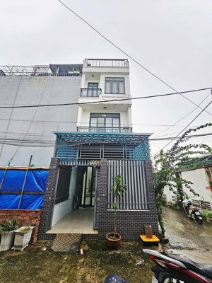 bán nhà góc 2 mặt tiền hà huy giáp ngay cầu vượt ngã tư ga, 4x15m, trệt 2 lầu, đường 6m